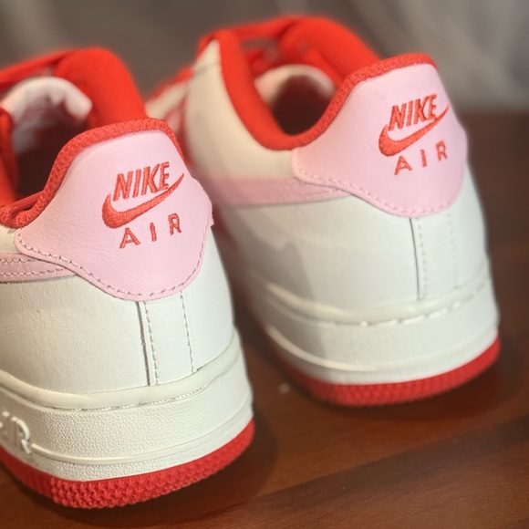 Nike VALENTINES 2025 - Picture 2 of 3